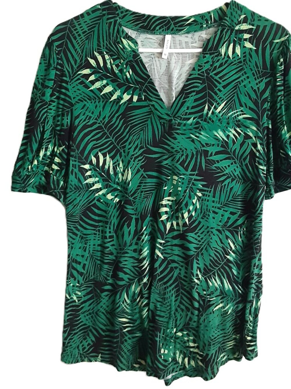Anyally Blouse Size MED Pullover Short Sleeve Leaf Design V-Neck